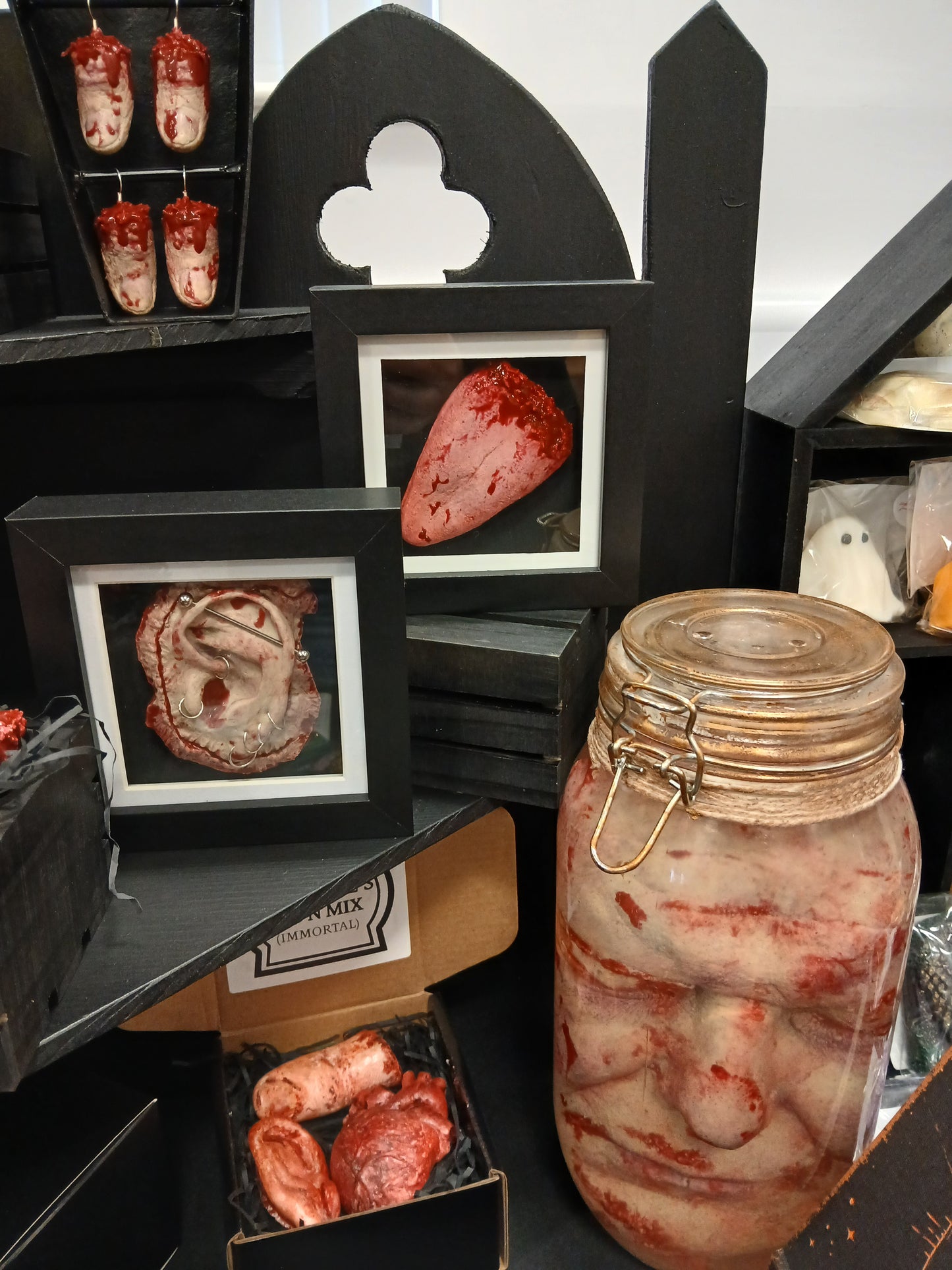 Severed Face in a Glass Jar - Handmade Realistic Silicone Props - Realistic - Prosthetic - Horror - Halloween - Movie/Film Prop - Present - SFX