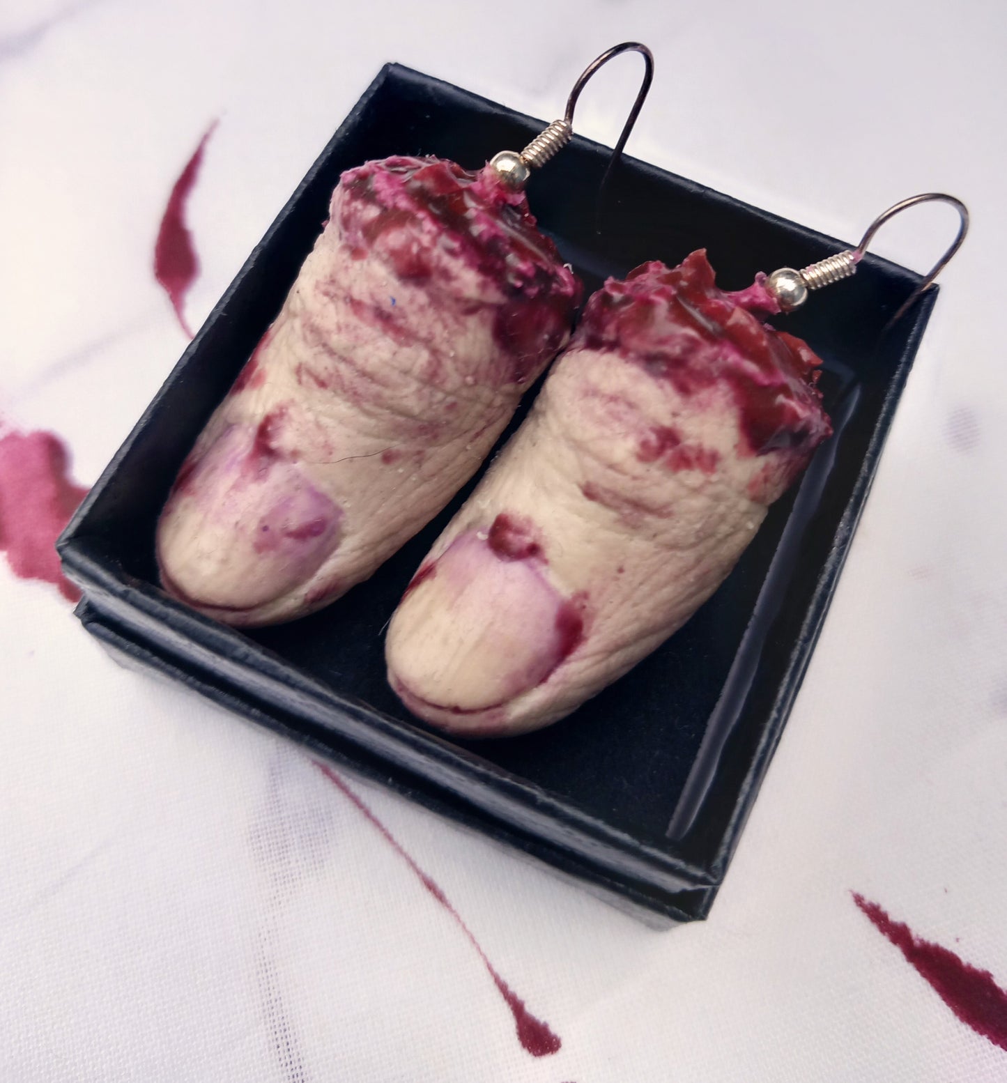 One Pair of severed Finger Earrings - Handmade Realistic Silicone Props - Realistic - Prosthetic - Horror - Halloween - Movie/Film Prop - Present - SFX